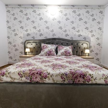 Luxury Radox Apartment Park 1 Bz Buzau Luaran gambar