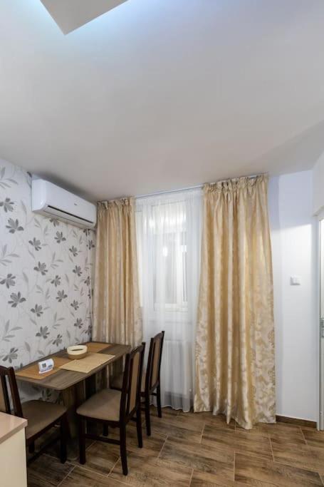Luxury Radox Apartment Park 1 Bz Buzau Luaran gambar